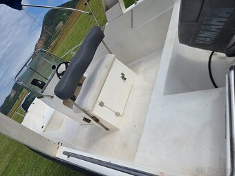 Lod 5.3x2m, doklady, GPS Garmin, motor, vlek - 7