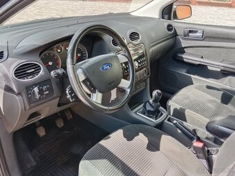 Ford Focus 1,6i 74Kw r.v.8/2006 najeto 119000Km Výbava Ghia - 7