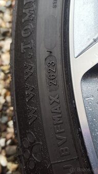 ALU kola Kodiaq r19 zimní pneu - 7