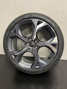 Octavia 4 R19 Nová originální letní sada (2025) - 7