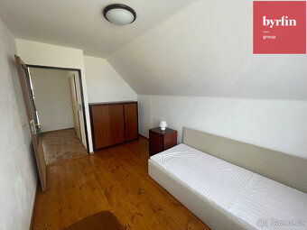 Nabídka k pronájmu – Moderní a pohodlný 3+1 byt v rodinném d - 7