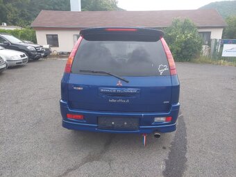 Mitsubishi Space Runner - 7