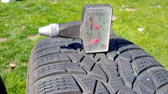 Zimní pneumatiky plus disk a originální kryty 215/60 R16 - 7