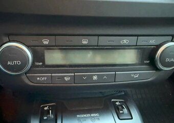 Toyota Avensis 2.0 D-4D Premium - 7