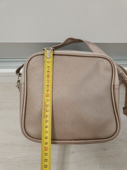 Zlatobéžová kabelka přes rameno Just - 7