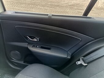 RENAULT FLUENCE 1.6 - 7