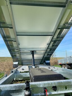 3-stranný elektrohydraulický sklápěč, 325x180 3,5T DPH - 7