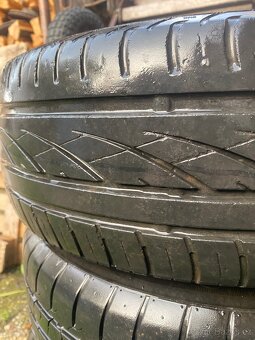 Pneu i s disky 185/60 R14 - 7