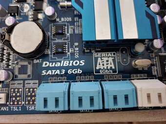 GA-890FXA-UD5(AM3) + AMD Phenom II X4 810+ 8GB ddr3 - 7