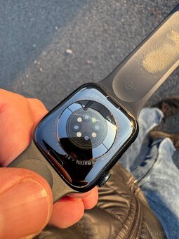 Apple Watch 8 45mm Midnight Blue - Krásný stav - 7