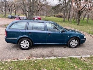 Škoda Octavia kombi 1.6 r.v. 2000 - 7