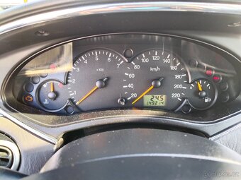 Prodám Ford Focus 1 6 16V rv 2004 - 7