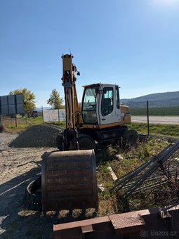 Liebherr A311 - 7