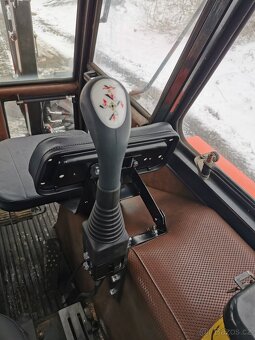MONTÁŽ ČELNÍCH NAKLADAČŮ NA ZETOR, ZDARMA JOYSTICK A VIDLE´ - 7