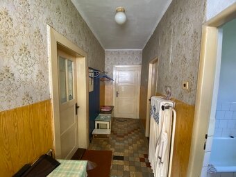 Dom s krásnym výhľadom - v tichej lokalite 43 km od Čiech - 7