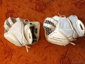 Brankářská lapačka Bauer Vapor Hyperlite (1. řada), 2 kusy - 7