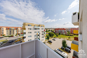Pronájem bytu 3+kk s vyhrazeným parkovacím stáním, 85 m², Uh - 7