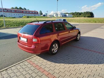 Škoda Octavia combi 1,6 mpi - 7