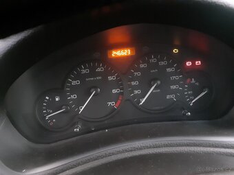 prodám Peugeot 206 van r.v. 2004 1.1i 44kw, kosmetika, stk d - 7