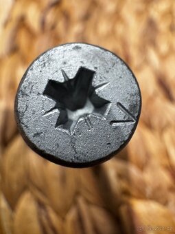 Kalené pevnostní vruty a hmoždinky Fischer - 7