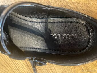 Balerínky sváteční vel 31 - 7