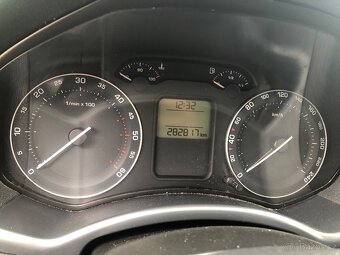 Škoda Octavia 2 1.9 tdi 77kw - 7