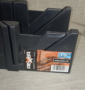 Pokosový box, úhlová šablona na žezání - 7