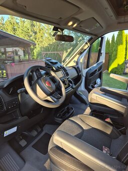 ZÁNOVNÍ OBYTNÁ LAIKA L 509 EMBLEMA 1.MAJITEL - 7