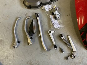 Díly Ducati Monster 696/796/1100 - 7