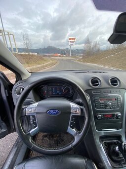 Spolehlivé osobní vozidlo Ford Mondeo 2,2l 147kw - 7