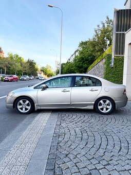 Honda Civic 8 Sedan 1.8vtec - 7