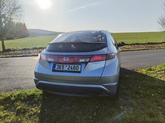 Honda Civic 1,4 - 7