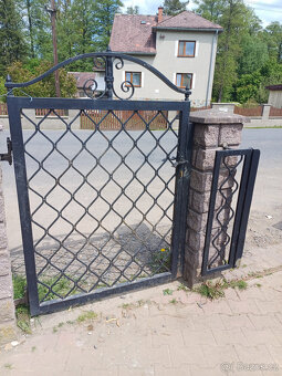 Posuvná brána, vstupní branka , plotové pole - 7