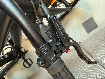 Dětské kolo SPECIALIZED Riprock 24 - cast black/smoke TOP - 7