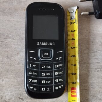 SAMSUNG TLAČÍTKOVÝ - 7