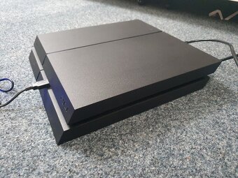 SONY PLAYSTATION 4+SONY DUALSHOCK 4 - 7