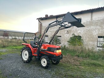 KUBOTA GL240 s nakladačem - 7