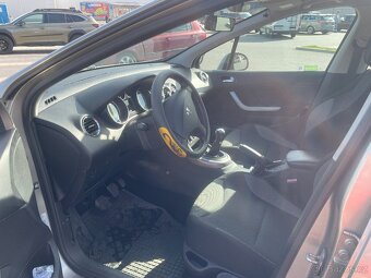 Peugeot 308 - 7