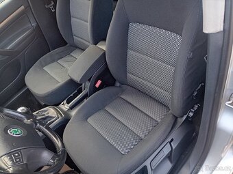 Octavia 2 1.9 tdi - 7