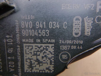 Audi A3 lift originál pravé LED světlo lampa 8V0941034C - 7