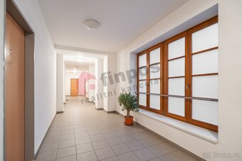 Prodej krásného bytu 4+kk Komens.nám. 93m2 + 49m2 terasa ve - 7