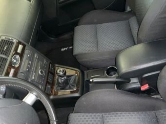 Ford Mondeo 2.0 TDCi 96Kw Ghia - 7