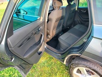 Prodám Škoda KAROQ STYLE 1,6 TDI 85 kW 6- stup.mech. - 7