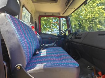 Odtahový speciál odtahovka Mercedes Benz 814L s rukou - 7