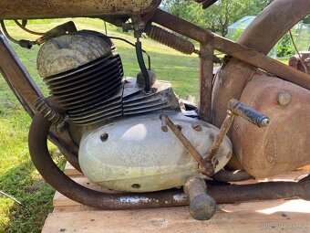 JAWA PÉRÁK 350 18 - 7