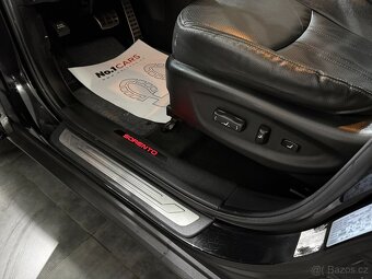 Kia Sorento 2,2 CRDI PREMIUM AUTOMAT KAMERA KEYLESS TOP - 7