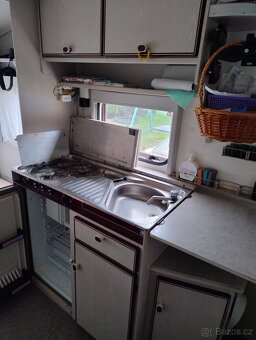 Karavan Knaus pro 5 osob - 7