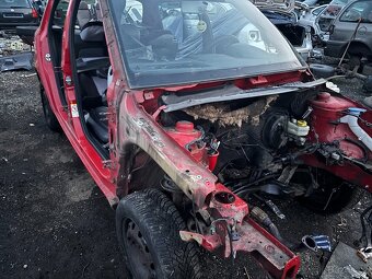 skoda Fabia 2 / Roomster dily . - 7