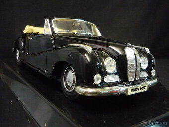 BMW 502 1955 Maisto 1/18 - 7