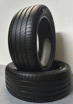 4x -- 235/50 R19 Letní pneu Michelin / Continental -- - 7